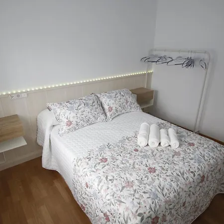 아파트 El Desvan De La Vera At-cc-00848 *